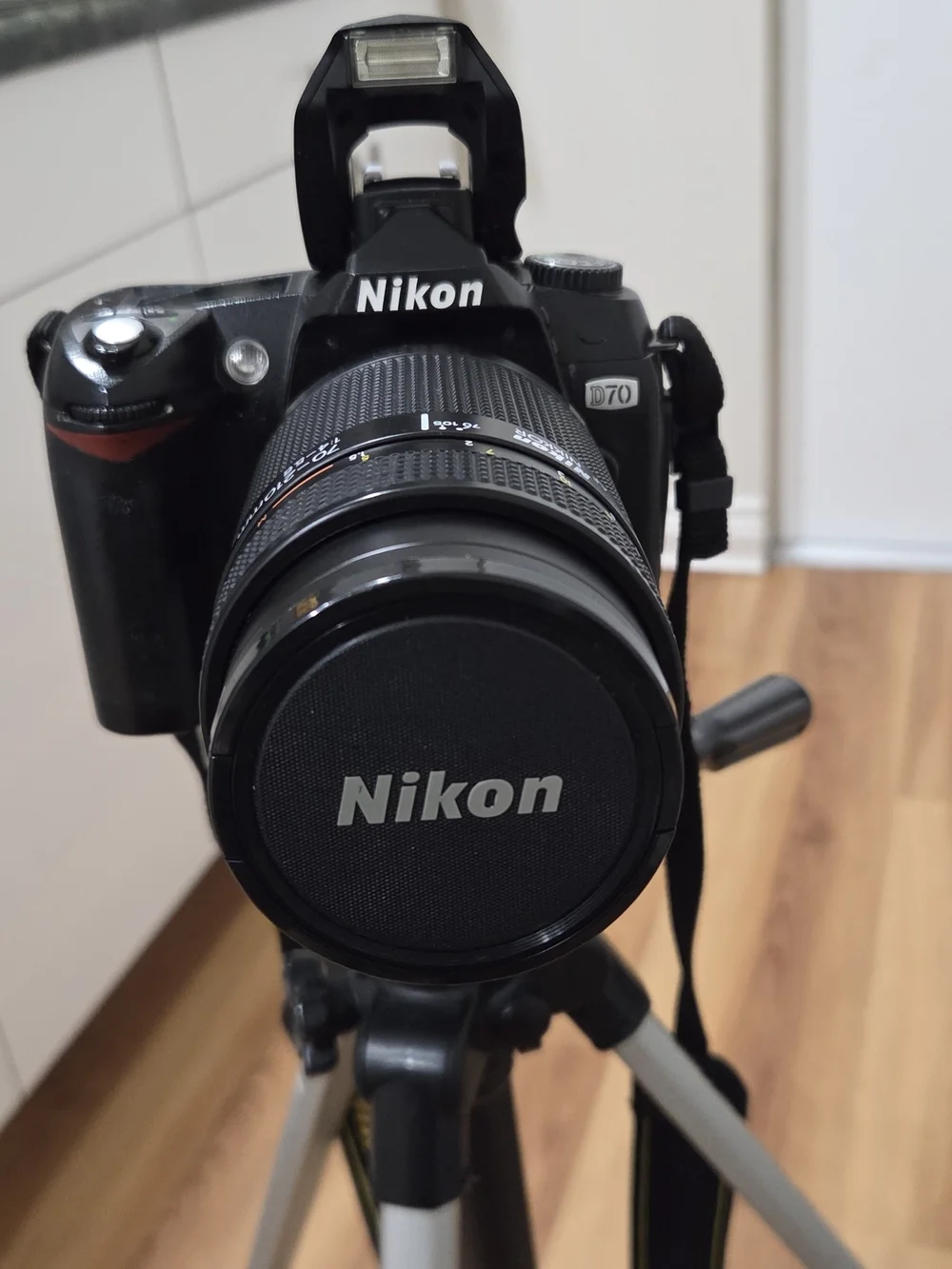 Nikon D70 Black DSLR Camera with Lens